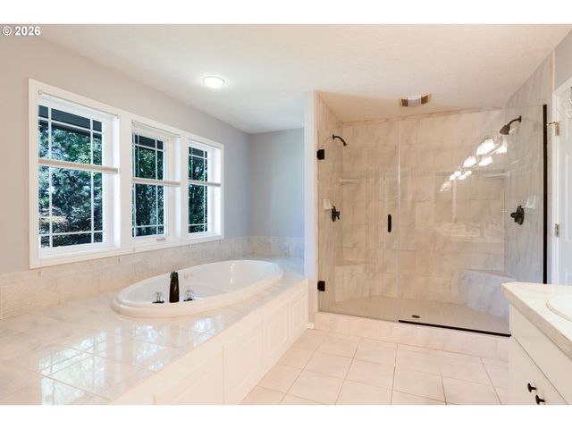15686 Sw PLEASANTVIEW Ct, Portland, OR 97224