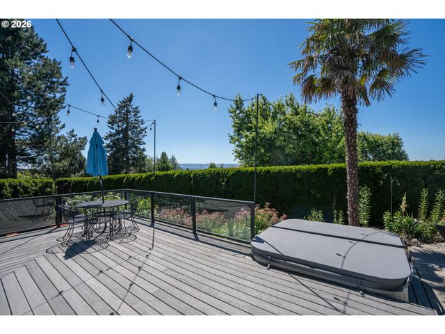 15686 Sw PLEASANTVIEW Ct, Portland, OR 97224