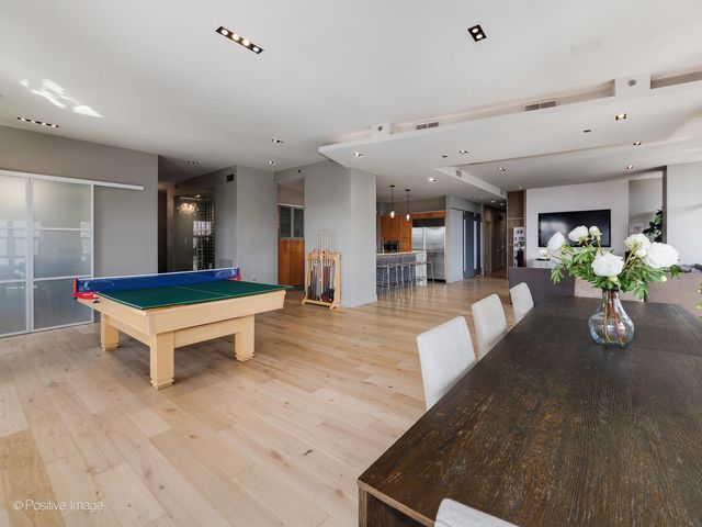 1035 N DEARBORN Street 19, Chicago, IL 60610