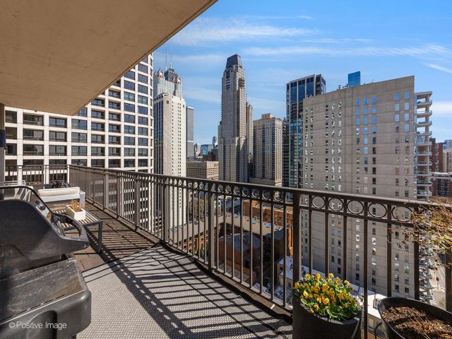1035 N DEARBORN Street 19, Chicago, IL 60610