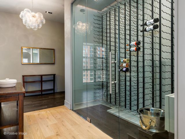 1035 N DEARBORN Street 19, Chicago, IL 60610