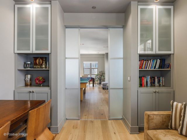 1035 N DEARBORN Street 19, Chicago, IL 60610