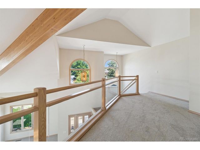 1123 Oakhurst Dr, Broomfield, CO 80020