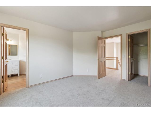 1123 Oakhurst Dr, Broomfield, CO 80020