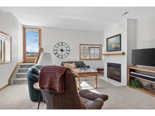 1123 Oakhurst Dr, Broomfield, CO 80020