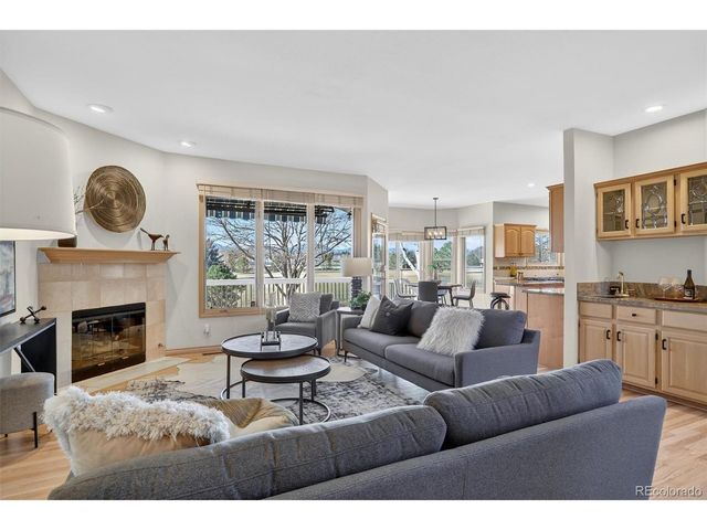 1123 Oakhurst Dr, Broomfield, CO 80020