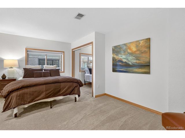 1123 Oakhurst Dr, Broomfield, CO 80020