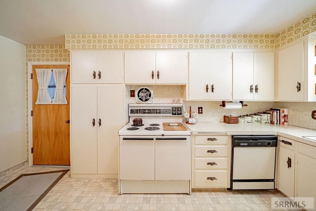 Image 22 of property listing at 1322 9th Street, Idaho Falls, ID 83404