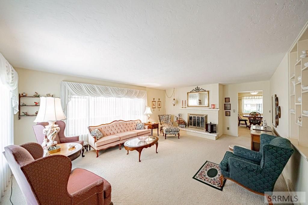 Image 5 of property listing at 1322 9th Street, Idaho Falls, ID 83404