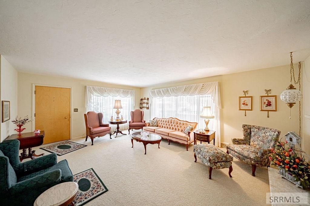 Image 7 of property listing at 1322 9th Street, Idaho Falls, ID 83404