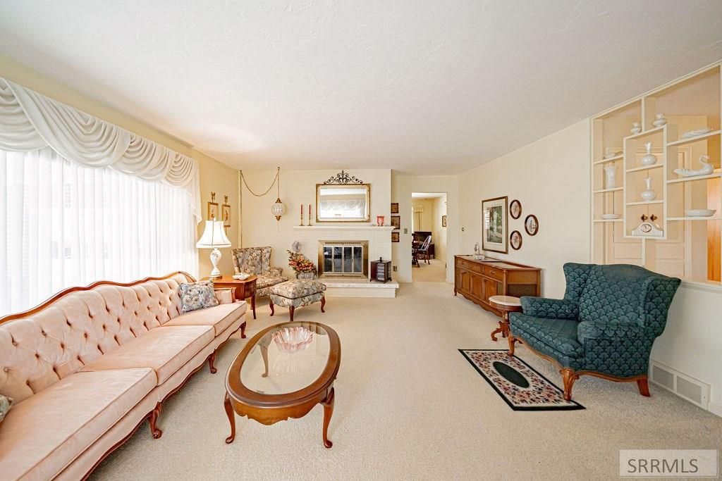 Image 8 of property listing at 1322 9th Street, Idaho Falls, ID 83404