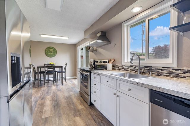 720 32nd Avenue, Longview, WA 98632