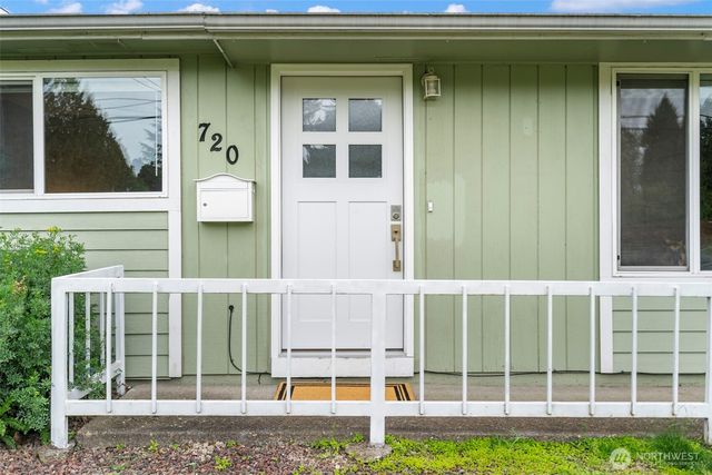 720 32nd Avenue, Longview, WA 98632