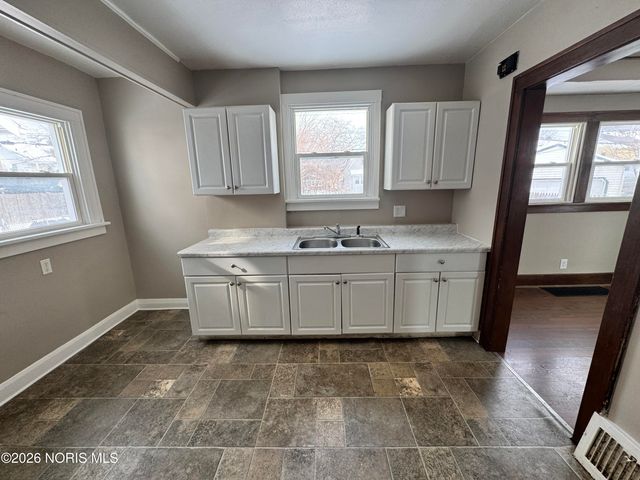 4218 Parrakeet Avenue, Toledo, OH 43612