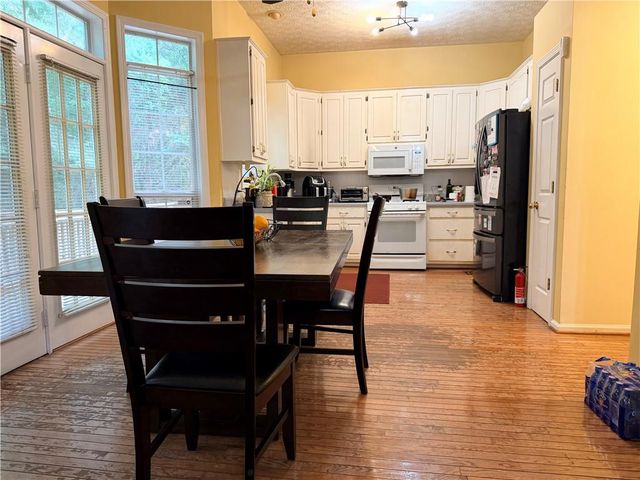 426 Pates Lake Court, Hampton, GA 30228