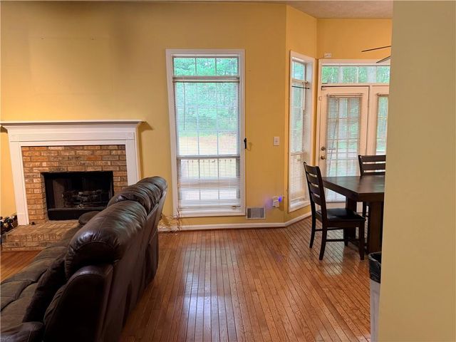 426 Pates Lake Court, Hampton, GA 30228