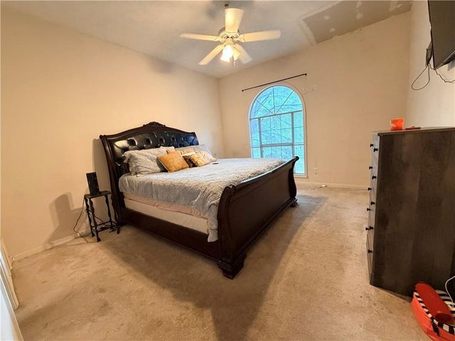 426 Pates Lake Court, Hampton, GA 30228