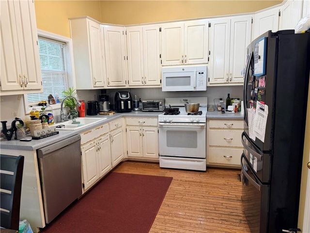 426 Pates Lake Court, Hampton, GA 30228