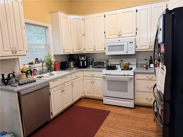 426 Pates Lake Court, Hampton, GA 30228