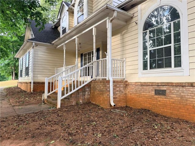 426 Pates Lake Court, Hampton, GA 30228