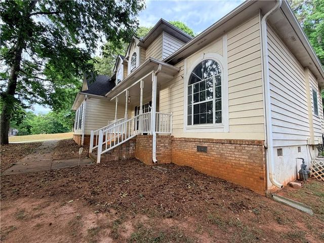 426 Pates Lake Court, Hampton, GA 30228