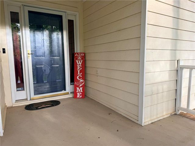 426 Pates Lake Court, Hampton, GA 30228