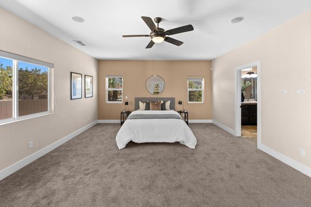 12260 Linroe Dr, Lakeside, CA 92040