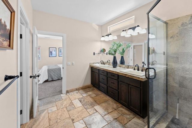 12260 Linroe Dr, Lakeside, CA 92040