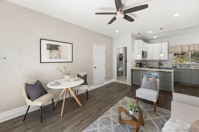 12260 Linroe Dr, Lakeside, CA 92040