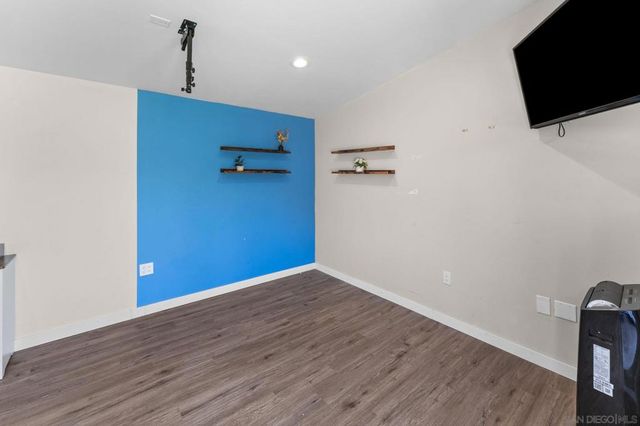 12260 Linroe Dr, Lakeside, CA 92040