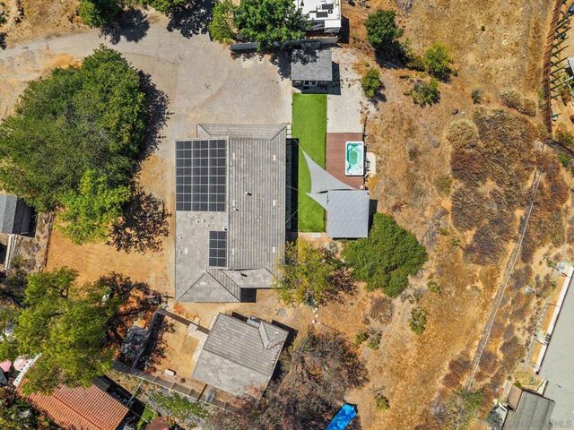 12260 Linroe Dr, Lakeside, CA 92040