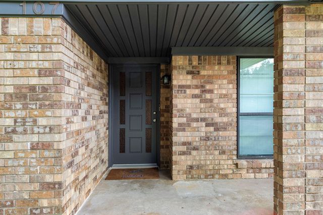 107 Bledsoe Street, Prairie View, TX 77445