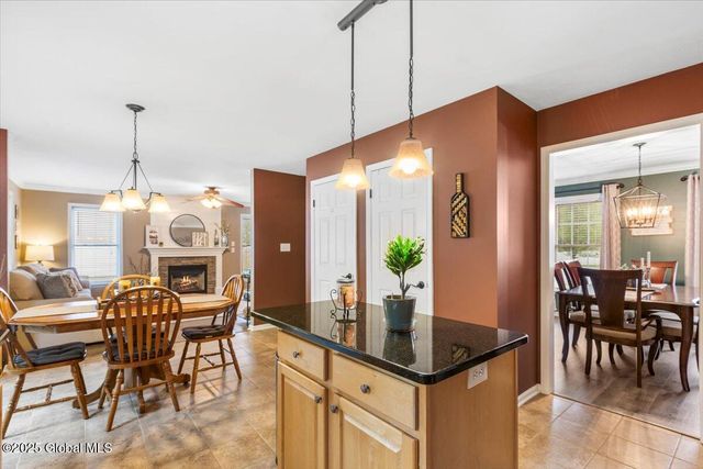 20 Goldfield Lane, Clifton Park, NY 12148