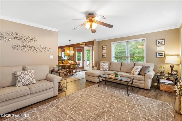 20 Goldfield Lane, Clifton Park, NY 12148