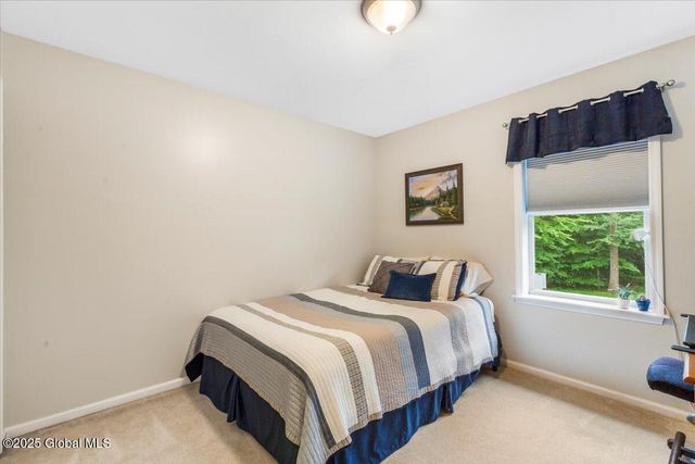 20 Goldfield Lane, Clifton Park, NY 12148