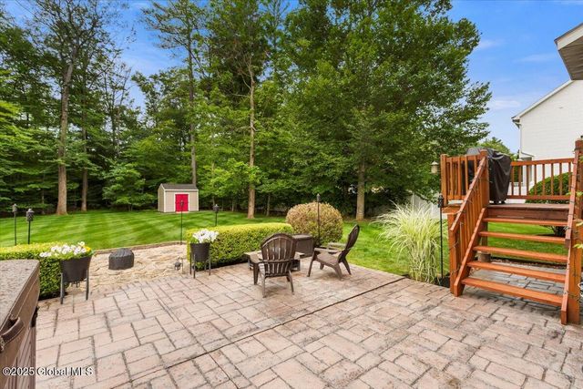 20 Goldfield Lane, Clifton Park, NY 12148