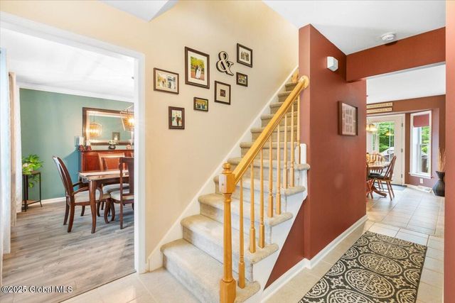 20 Goldfield Lane, Clifton Park, NY 12148