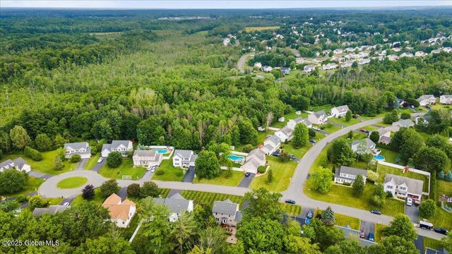 20 Goldfield Lane, Clifton Park, NY 12148