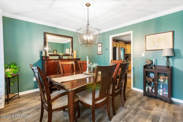 20 Goldfield Lane, Clifton Park, NY 12148