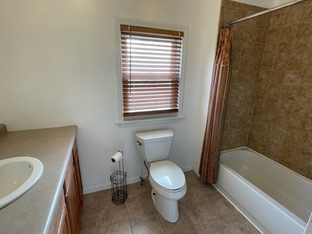 2247 N 73rd Avenue, Elmwood Park, IL 60707