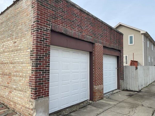 2247 N 73rd Avenue, Elmwood Park, IL 60707