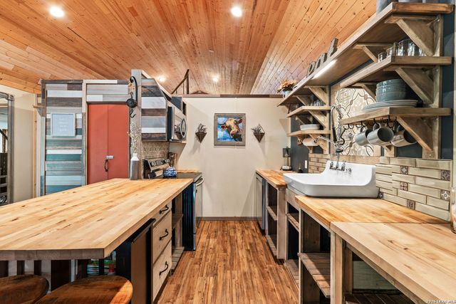 9055 Rebecca Creek Rd, Spring Branch, TX 78070