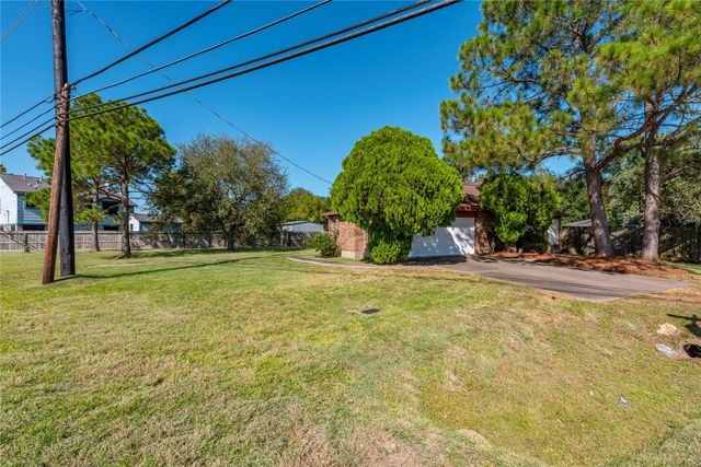 328 S Oak Street, Texas City, TX 77591