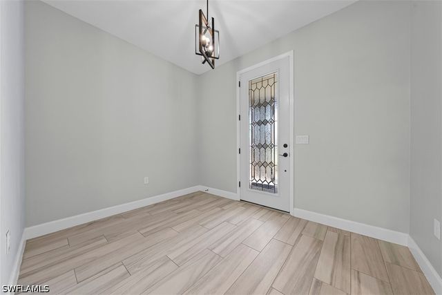 2038 Grove DR, Naples, FL 34120