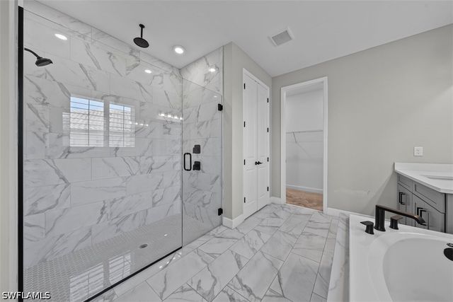 2038 Grove DR, Naples, FL 34120