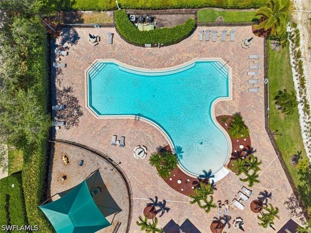 2038 Grove DR, Naples, FL 34120