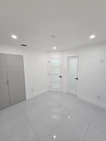 5551 NW 175th St 1, Miami Gardens, FL 33055