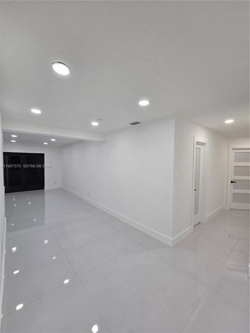 5551 NW 175th St 1, Miami Gardens, FL 33055