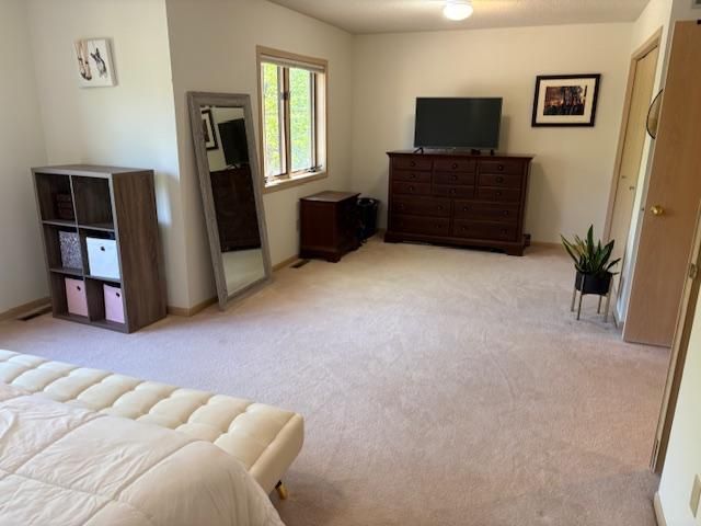12572 Parkwood Drive, Burnsville, MN 55337