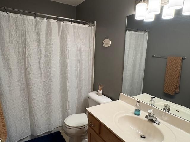 12572 Parkwood Drive, Burnsville, MN 55337